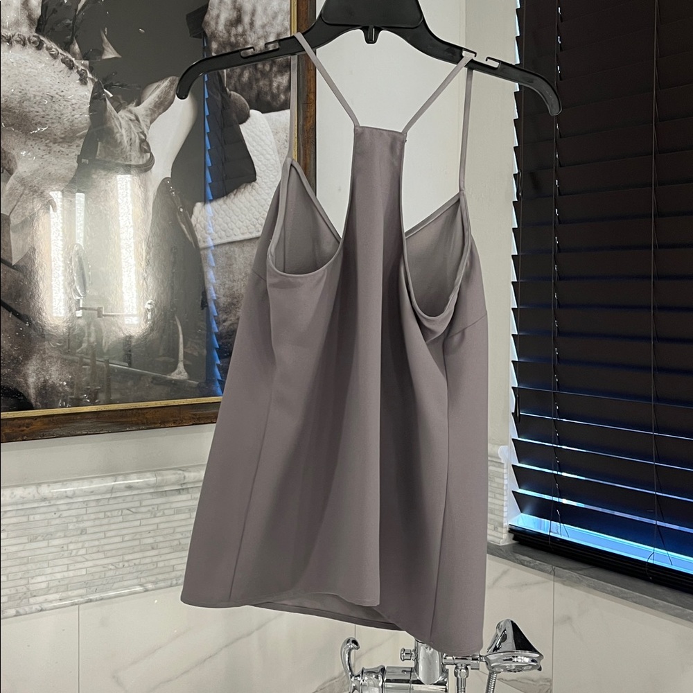 Banana Republic Razor Back Cami Size Extra Small Grey Tank - Picture 3 of 3